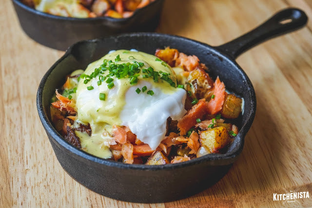 SMOKED SALMON HASH WITH A POACHED EGG AND CHIVE HOLLANDAISE SAUCE